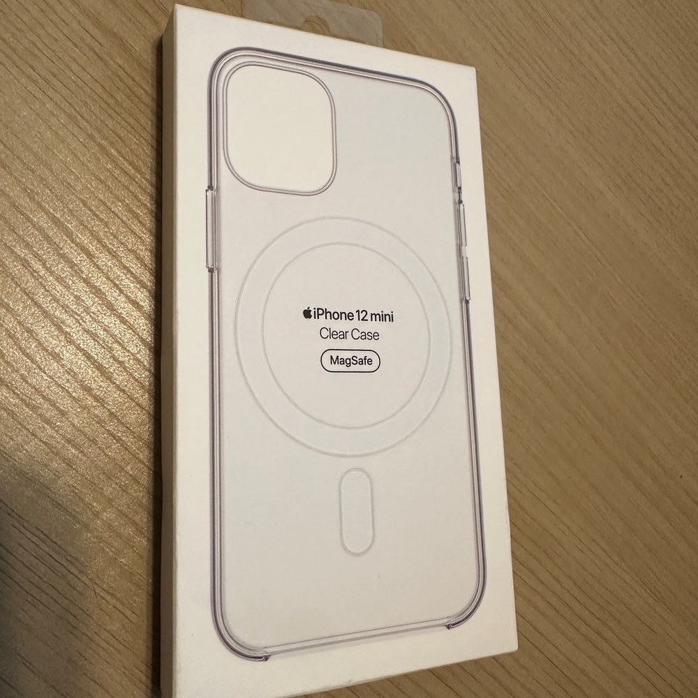 Apple White iPhone Case Minimalist Design
